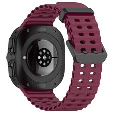רצועת סיליקון מדגם Ocean Hole Dual Buckle Silicone Band מבית iBands (צבע Red) לשעון חכם מדגם Samsung Galaxy Watch Ultra / Watch Ultra 2025 רצועת סיליקון מדגם Ocean Hole Dual Buckle Silicone Band מבית iBands (צבע Red) לשעון חכם מדגם Samsung Galaxy Watch Ultra / Watch Ultra 2025